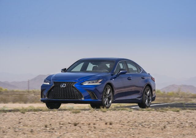 2019_Lexus_ES_002_029E00B648F0CBEBF8C172BC9A0B1BE15F854F53.jpg
