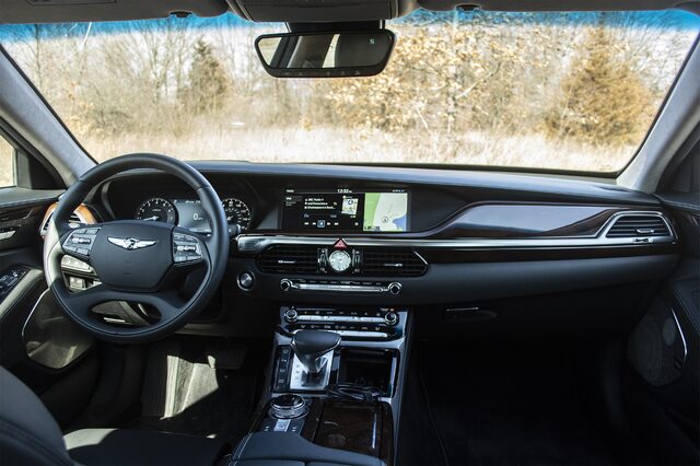 2018 Genesis G90 3.3T Premium — Interior Dashboard View