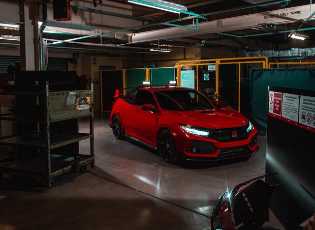 131561_Honda_Reveals_Civic_Type_R_Pickup_Truck_concept.jpg