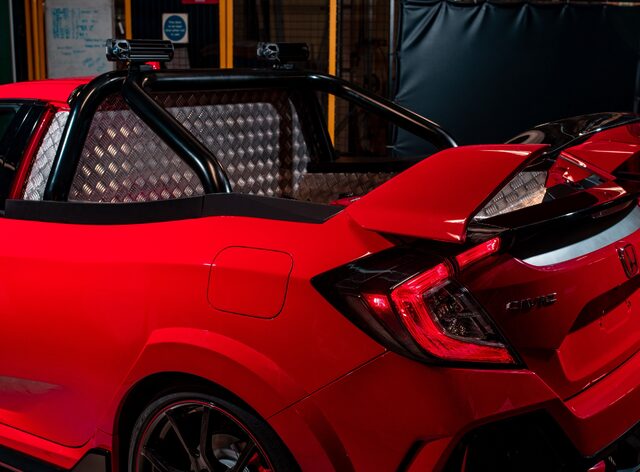 131562_Honda_Reveals_Civic_Type_R_Pickup_Truck_concept.jpg