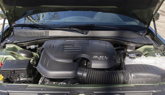 2018 Chrysler 300S AWD 3.6L Pentastar V6 engine bay