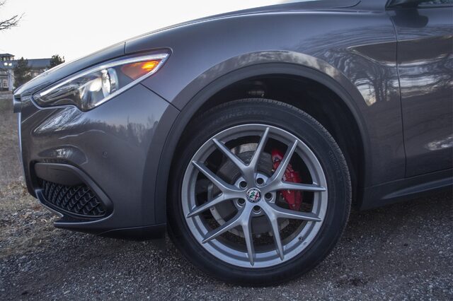 2018 Alfa Romeo Stelvio Ti front wheel with red brake caliper
