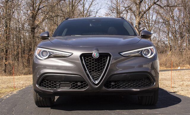 2018 Alfa Romeo Stelvio Ti front fascia