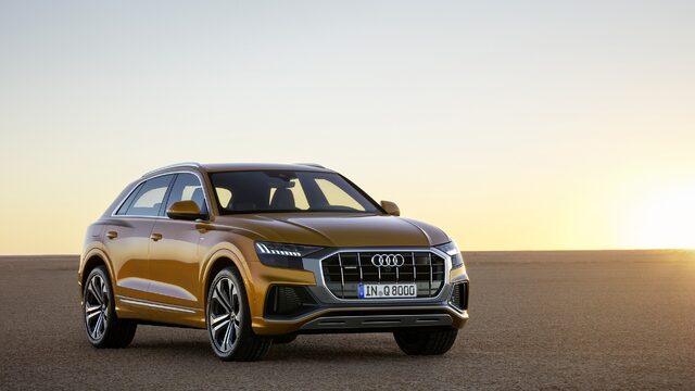 2019 Audi Q8 1.jpg