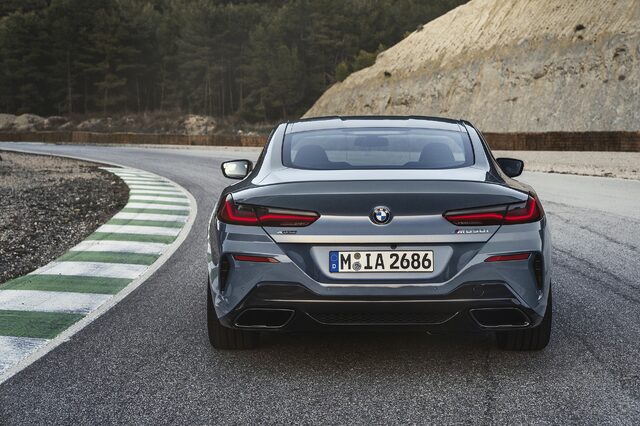 2019 BMW M850i xDrive rear view