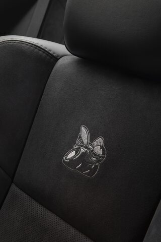 2019 Dodge Challenger Scat Pack, Challenger-branded passenger-side dashboard air vent