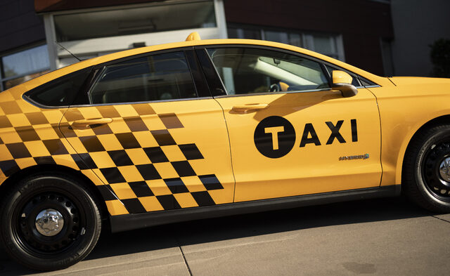 FusionHybridTaxi__08_HR.jpg