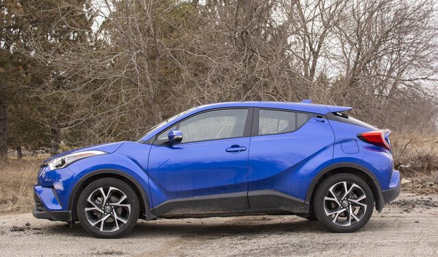 2018 Toyota C-HR XLE Premium blue profile view
