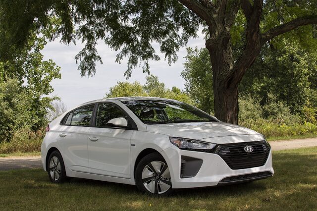 2018 Hyundai Ioniq Blue three-quarter front view
