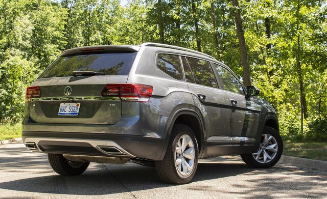 2018 Volkswagen Atlas SE W_Technology 6.jpg