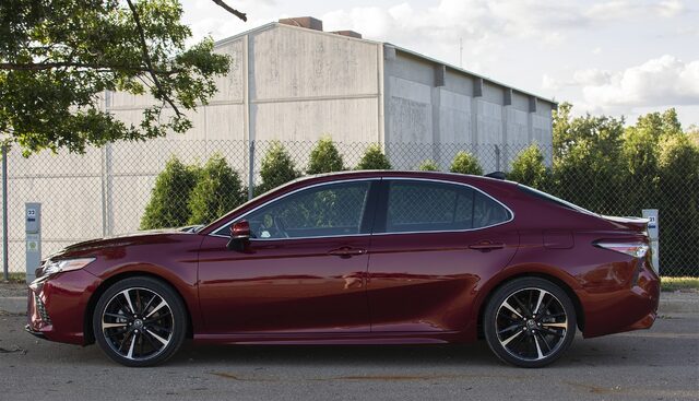 2018 Toyota Camry XSE Side Profile