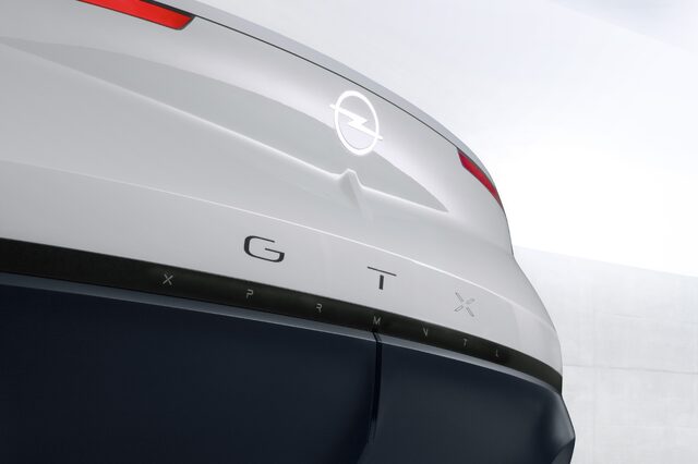 Opel-GT-X-Experimental-504110.jpg