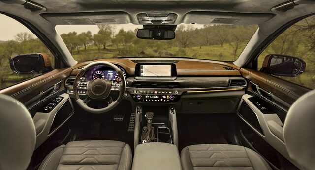 2020 Kia Telluride SX Interior Dashboard Wood Trim Infotainment