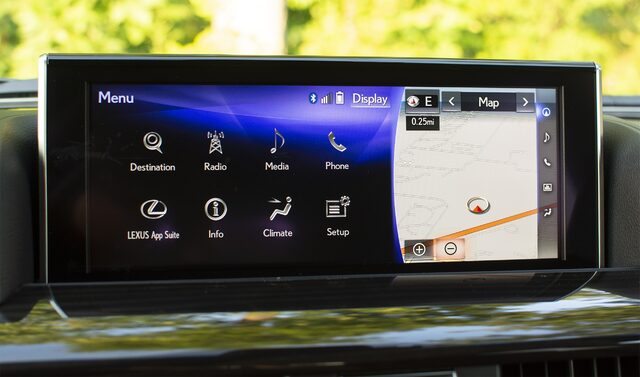 2018 Lexus LX 570 10.jpg