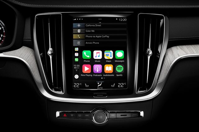 238199_New_Volvo_V60_Cross_Country_interior.jpg