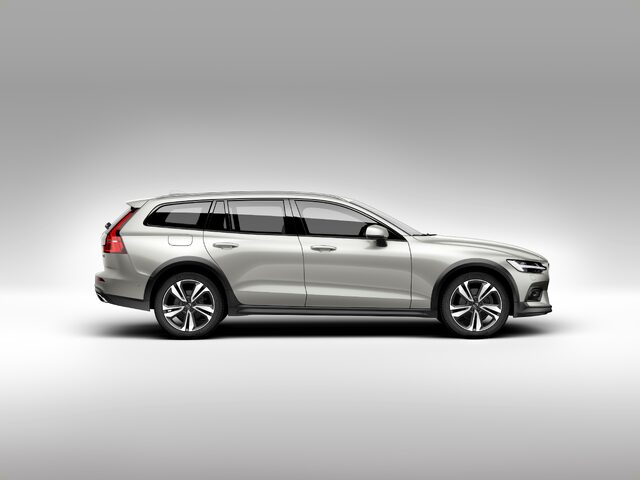 238205_New_Volvo_V60_Cross_Country_exterior.jpg