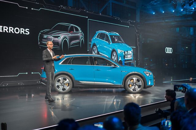 2019 Audi e-tron virtual exterior mirrors feature presentation on stage