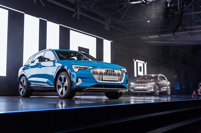 2019 Audi e-tron 55 quattro and e-tron 50 quattro on premiere stage front view