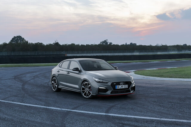 All-New_Hyundai_i30_Fastback_N_(17).jpg