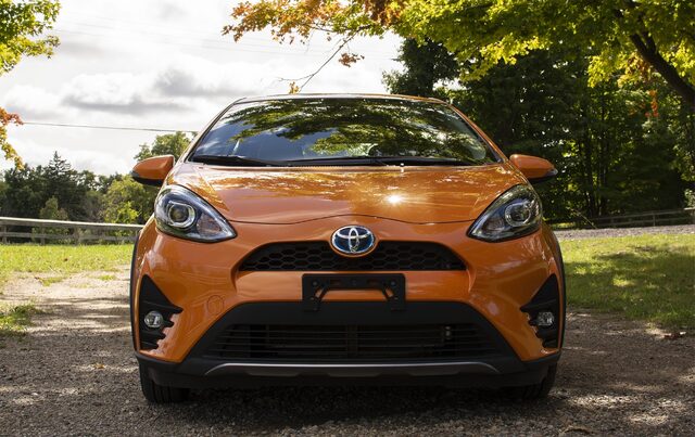 2018 Toyota Prius C Four orange front view