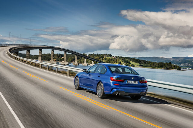2019 BMW 3 Series M Sport [rear mountain road]