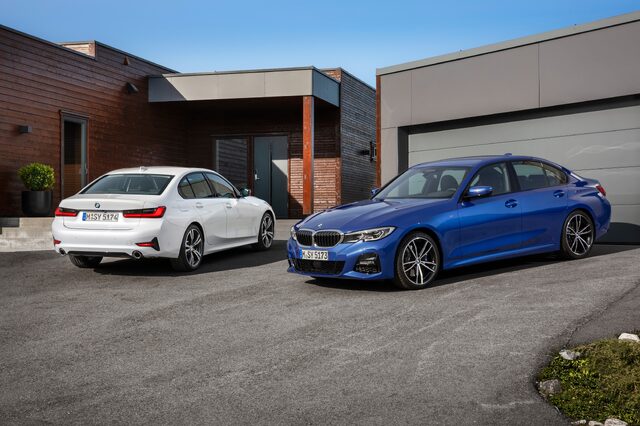 2019 BMW 3 Series M Sport [rear static]