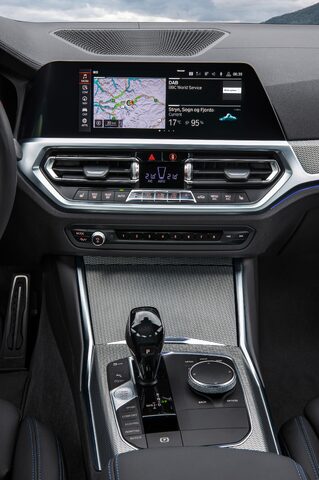 2019 BMW 3 Series iDrive [driver assistance settings]