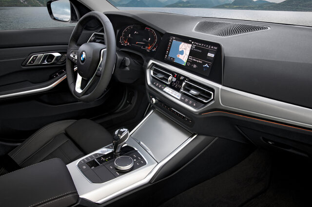 2019 BMW 3 Series interior [driver's cockpit view]