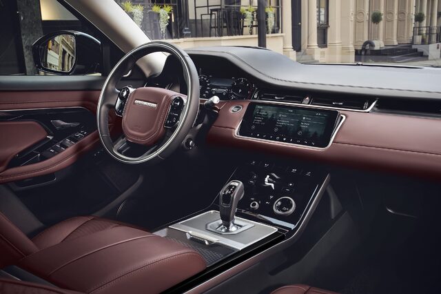 2020 Range Rover Evoque 15.jpg