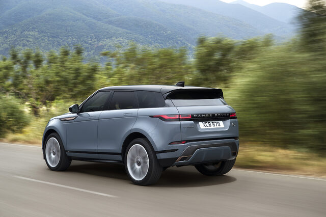 2020 Range Rover Evoque 8.jpg