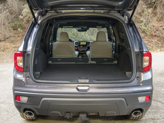 17_2019_Honda_Passport_with_Accessory_Towing_Hitch_Receiver.jpg