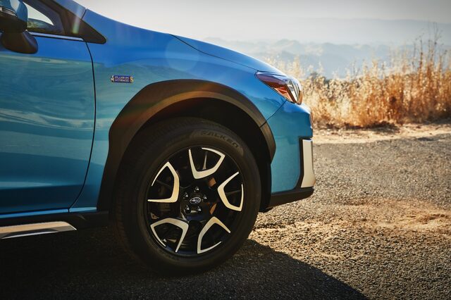 2._2019_Crosstrek_Hybrid.jpg