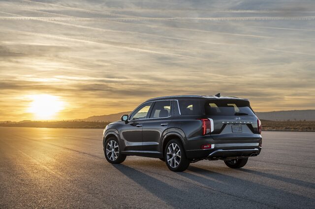 2020 Hyundai Palisade [rear three-quarter static golden hour]