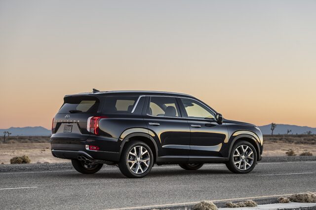 2020 Hyundai Palisade [rear three-quarter static sunset]