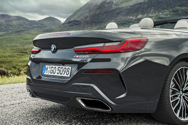 2019 BMW 8 Series Convertible Rear End M850i Badge