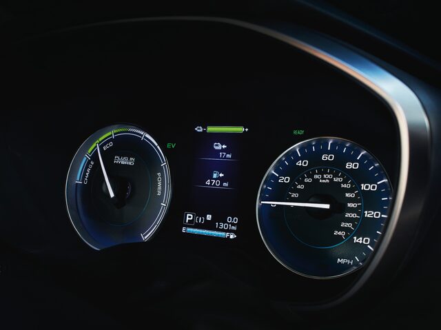 8._2019_Crosstrek_Hybrid.jpg