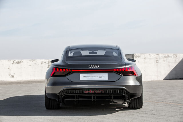 Audi-e-tron-GT-concept-5206.jpg