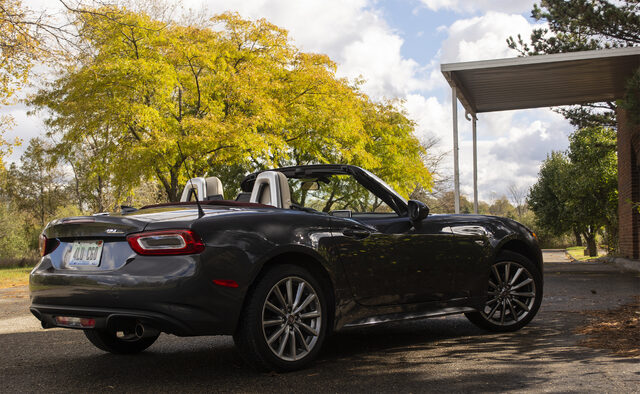 2018 Fiat 124 Spider Lusso three-quarter rear view