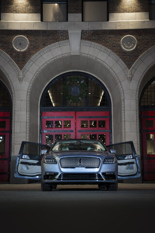 LincolnContinental-CoachDoors_HR_02.jpg