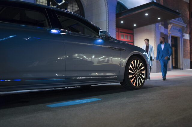 LincolnContinental-CoachDoors_HR_09.jpg