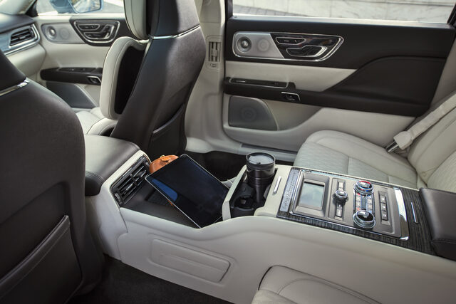 LincolnContinental-CoachDoors_HR_18.jpg