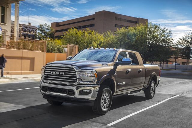2020 RAM 2500 HD driving [front 3/4 urban alt]
