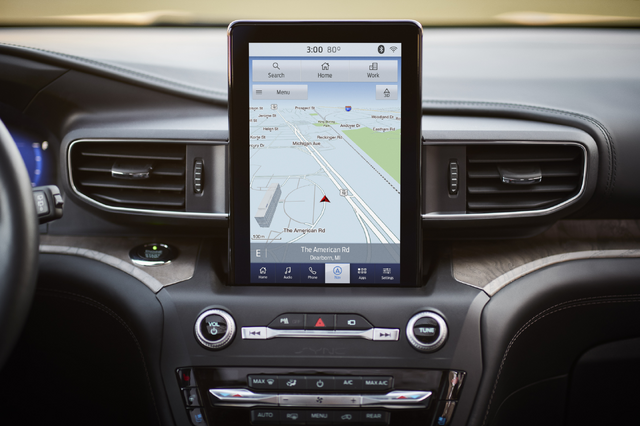 2020 Ford Explorer Platinum vertical SYNC 3 touchscreen infotainment display
