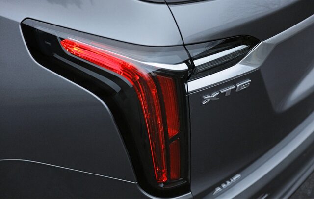 2020 Cadillac XT6 Sport taillight and XT6 badge detail