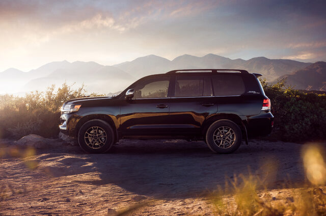 2020 Toyota Land Cruiser Heritage Edition Exterior Full Profile Side View Midnight Black