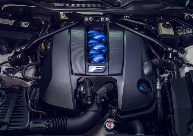2020 Lexus RC F, 5.0-liter 2UR-GSE V8 engine bay