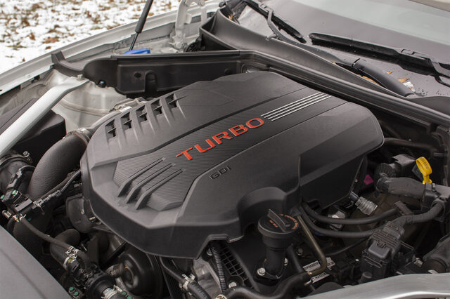 2018 Kia Stinger GT1 AWD engine bay