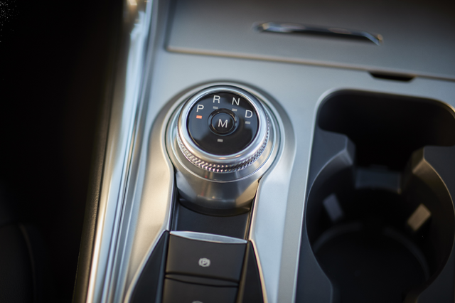 2020 Ford Explorer Platinum rotary gear selector and center console detail