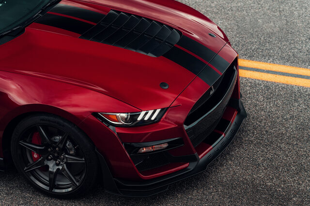 2020 Ford Mustang Shelby GT500 – Aerial Front Top-Down View [red]