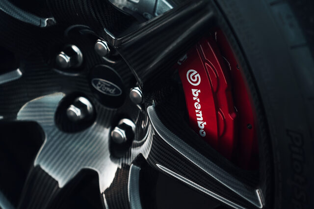 2020 Ford Mustang Shelby GT500 – Carbon Fiber Wheel and Brembo Caliper